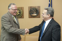 SAC Javier F Pe&ntilde;a and Antonio Salv&aacute;, Deputy Commissioner, OCIF