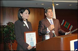 Claudia Munoz, Community Affairs Manager for Telemundo and Ed Fernandez, Vice President and General Manager of Telemundo were the MC's for the 2006 Chicago Combined Hispanic Law Enforcement Hispanic Heritage Committee Awards