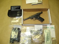 photo - gun, cash & drugs