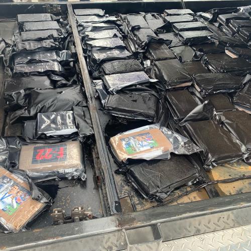 kilos with labels in trap