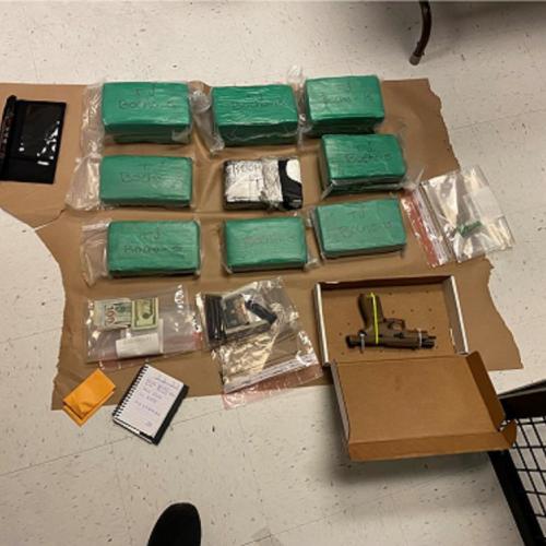Thirteen kilos of cocaine and stolen firearm seized in Centralia