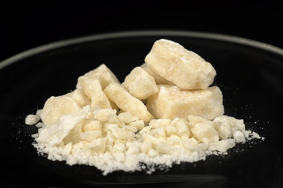 powder and chunks of cocaine in pile