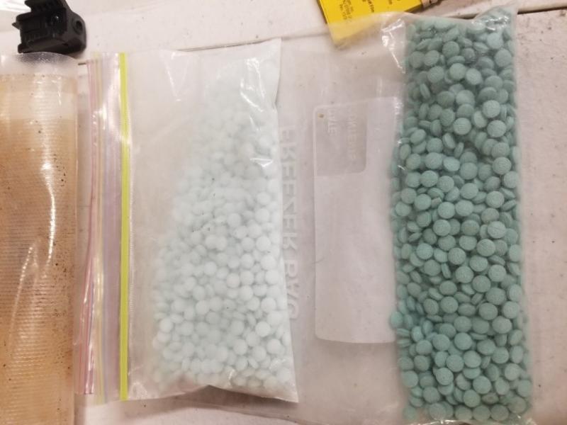 Counterfeit Pills in Baggies