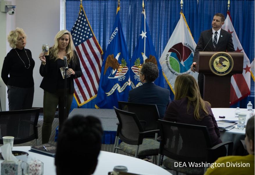 Linda Zebrowski Jill Cichowicz sharing their story during DEA WDO Family Summit Nov 2022