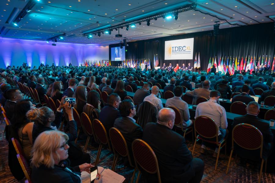 A large audience attending the IDEC XL Conference 