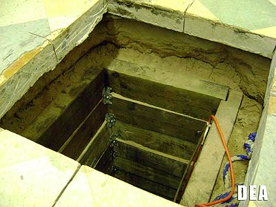 Close-up of entryway on US side.